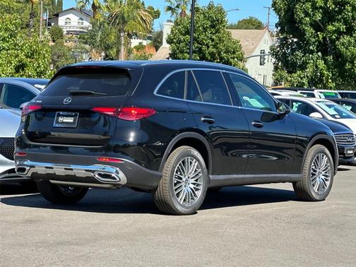 2025 Mercedes-Benz GLC 300 Base