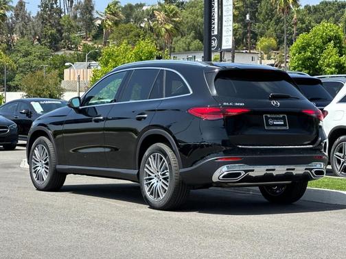 Black 2026 Mercedes-Benz GLC 300 Base