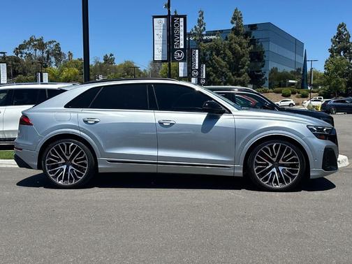 Satellite Silver Metallic 2024 Audi SQ8 4.0T Prestige