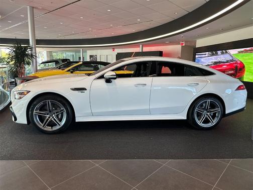 2026 Mercedes-Benz AMG GT 43 BASE