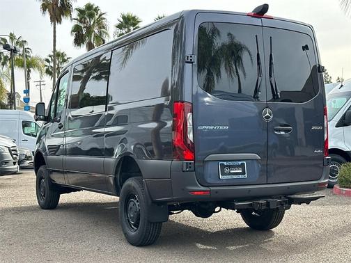2025 Mercedes-Benz Sprinter 2500 Standard Roof