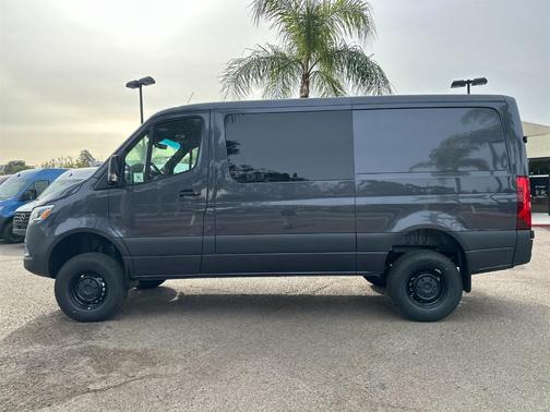 2025 Mercedes-Benz Sprinter 2500 Standard Roof