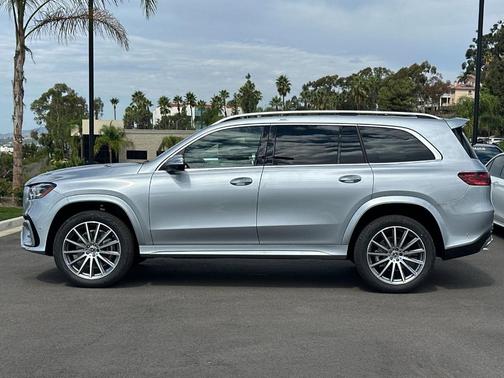 Silver Metallic 2026 Mercedes-Benz GLS 450 4MATIC