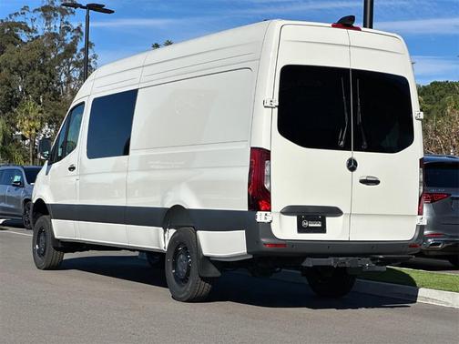 2025 Mercedes-Benz Sprinter 2500 High Roof