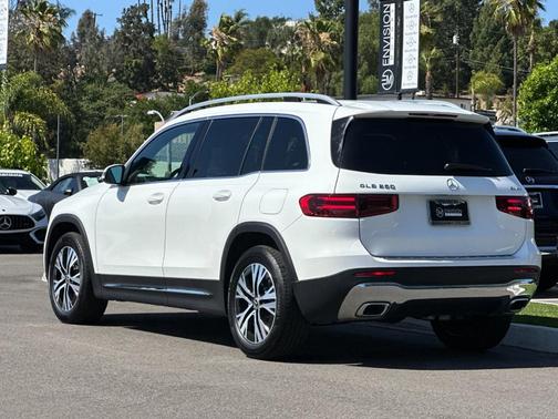 Polar White 2026 Mercedes-Benz GLB 250 Base 4MATIC