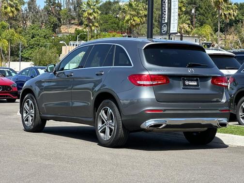 2018 Mercedes-Benz GLC 300 Base