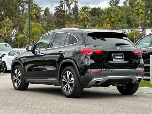 2025 Mercedes-Benz GLA 250 Base