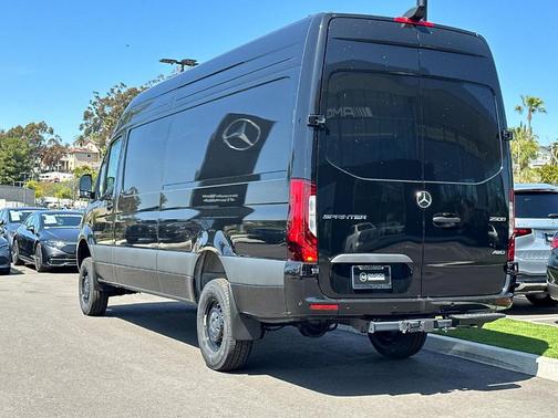 2025 Mercedes-Benz Sprinter 2500 High Roof