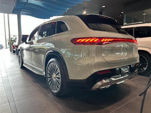 2025 Mercedes-Benz Maybach EQS 680 Base 4MATIC 4MATIC