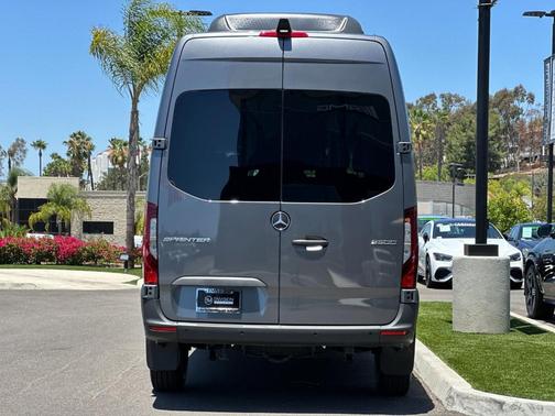 2026 Mercedes-Benz Sprinter 2500 144 WB Standard Roof Passenger