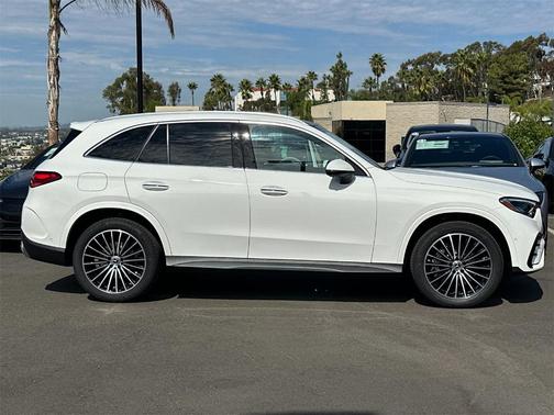 2026 Mercedes-Benz GLC 300 Base 4MATIC
