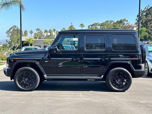 2025 Mercedes-Benz G-Class Base