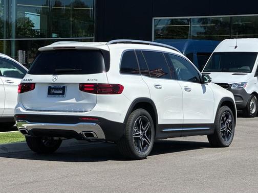 Polar White 2026 Mercedes-Benz GLB 250 Base 4MATIC
