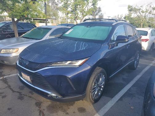 2024 Toyota Venza XLE