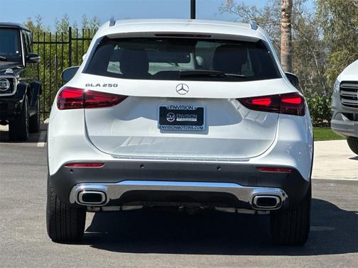 2025 Mercedes-Benz GLA 250 Base