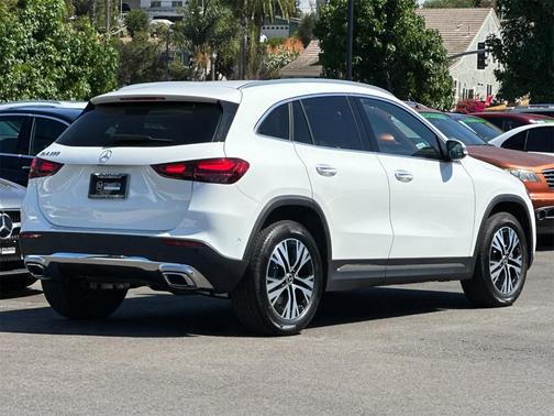 2025 Mercedes-Benz GLA 250 Base
