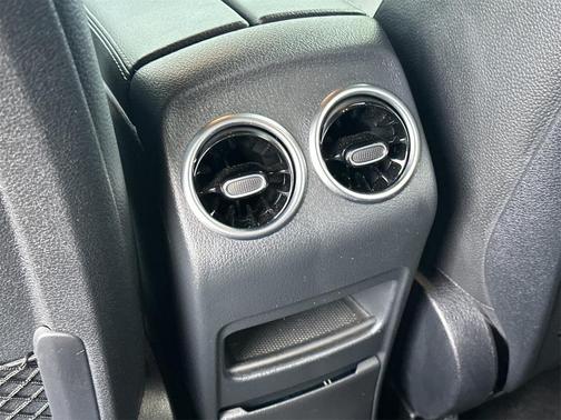 2025 Mercedes-Benz GLB 250 Base