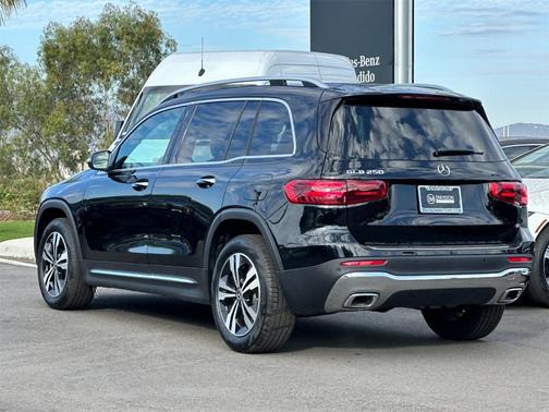 2025 Mercedes-Benz GLB 250 Base