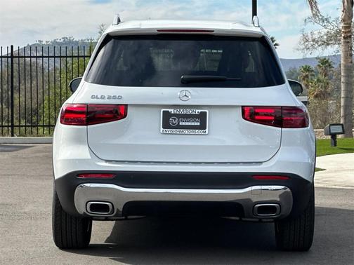 2026 Mercedes-Benz GLB 250 Base