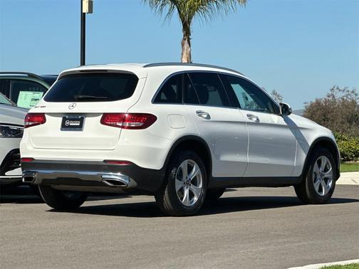 2017 Mercedes-Benz GLC 300 Base