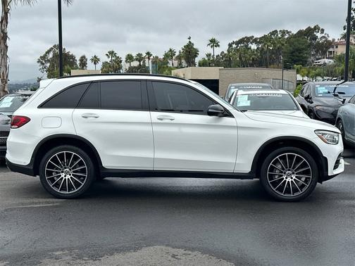 2022 Mercedes-Benz GLC 300