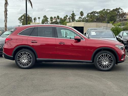 2026 Mercedes-Benz GLC 300 Base
