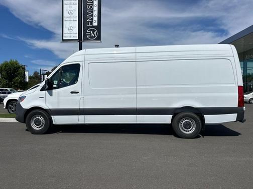 Arctic White 2025 Mercedes-Benz eSprinter 2500 170 WB High Roof Cargo