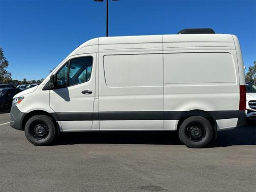2025 Mercedes-Benz Sprinter 2500 Standard Roof