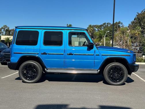 2025 Mercedes-Benz G-Class Base