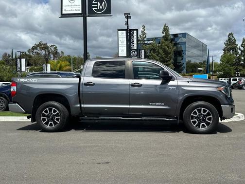 Magnetic Gray Metallic 2019 Toyota Tundra SR5