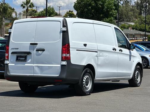 2022 Mercedes-Benz Metris Base