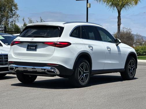 Polar White 2026 Mercedes-Benz GLC 300 Base