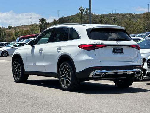 Polar White 2026 Mercedes-Benz GLC 300 Base