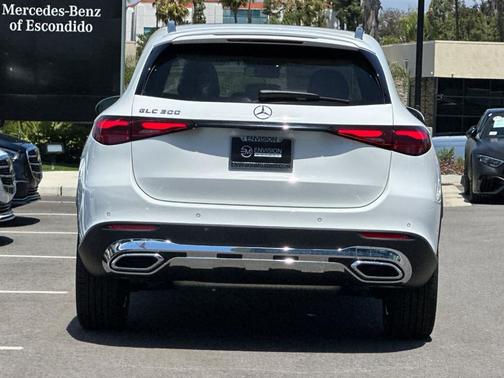 Polar White 2026 Mercedes-Benz GLC 300 Base