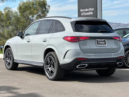 2026 Mercedes-Benz GLC 300 Base