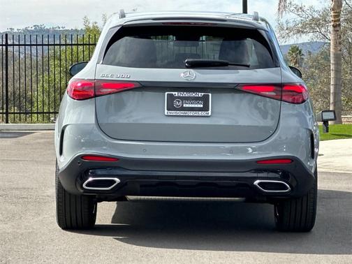 2026 Mercedes-Benz GLC 300 Base