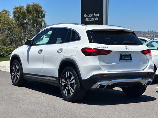 2025 Mercedes-Benz GLA 250 Base