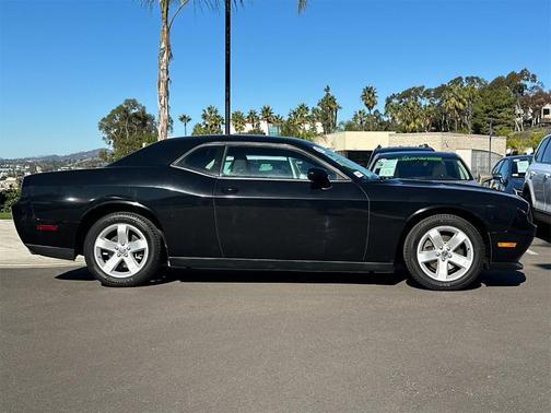 2013 Dodge Challenger SXT