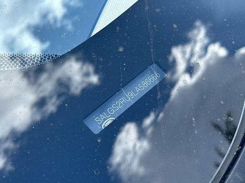 Fuji White 2020 Land Rover Range Rover HSE