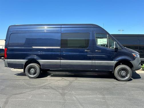 2024 Mercedes-Benz Sprinter 2500 170 WB