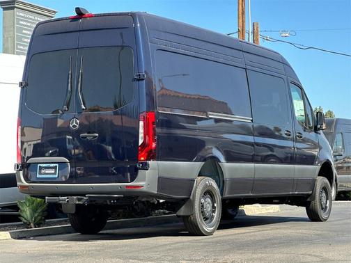 2024 Mercedes-Benz Sprinter 2500 170 WB