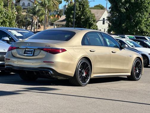 2025 Mercedes-Benz AMG S 63 E Base