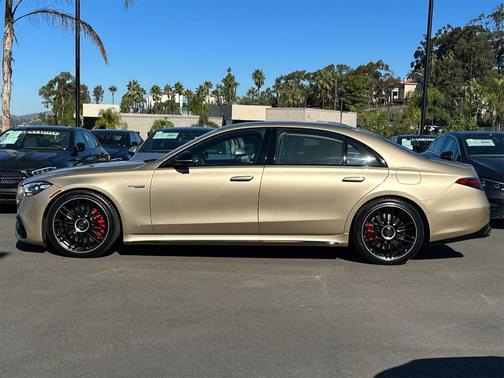 2025 Mercedes-Benz AMG S 63 E Base