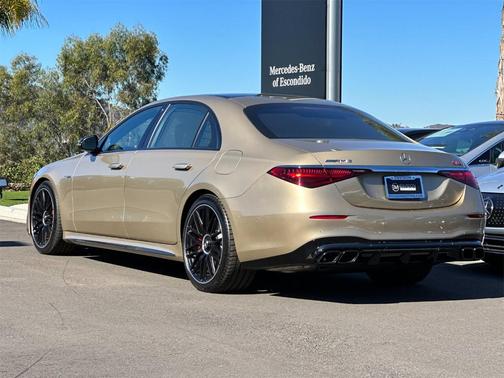 2025 Mercedes-Benz AMG S 63 E Base