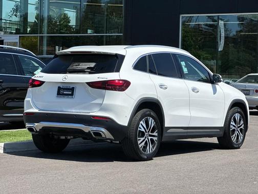 Polar White 2026 Mercedes-Benz GLA 250 Base 4MATIC