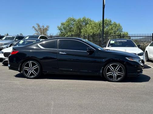 Crystal Black Pearl 2016 Honda Accord Touring