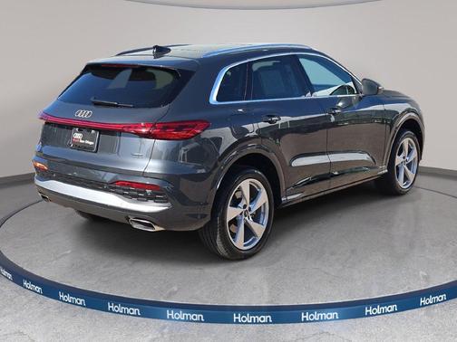 Tambora Gray Metallic 2025 Audi Q5 Premium Plus TFSI quattro S tronic