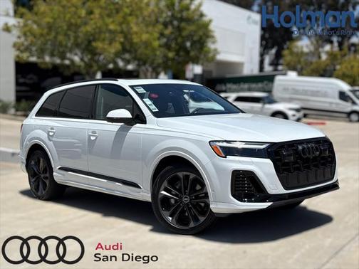 2025 Audi Q7 55 Premium Plus