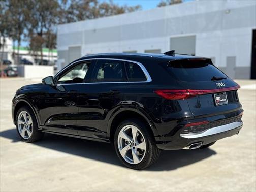 2025 Audi Q5 Premium Plus
