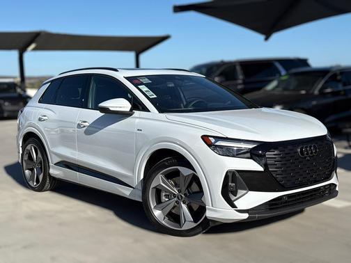 2025 Audi Q4 e-tron Premium Plus 55 quattro